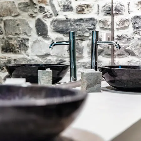 Appartement Lo Storico - The House Of Travelers Como