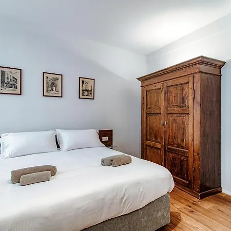 Lo Storico - The House Of Travelers Appartamento